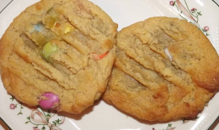 Warm Smarties Cookies A Colourful Comfort Bake Comfort Bake