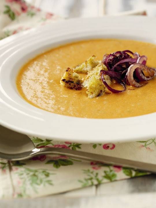 Red Onion and Roast Cherry Tomato Soup with Pesto Crouton
