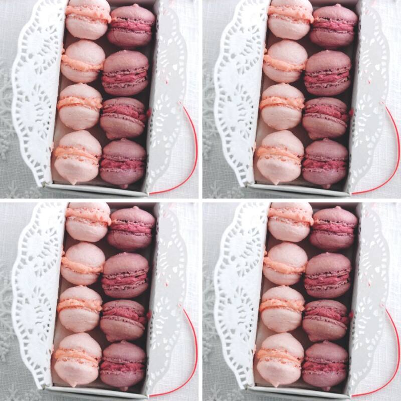 Blackberry Or Strawberry Macarons Blackberry Or Strawberry Macarons