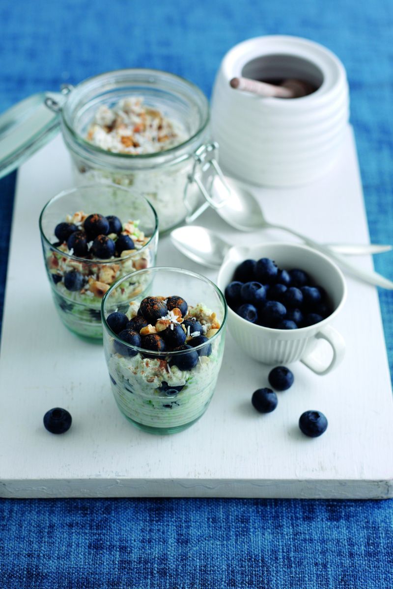 How To Make Blueberry Bircher Muesli: Overnight Oatmeal Recipe