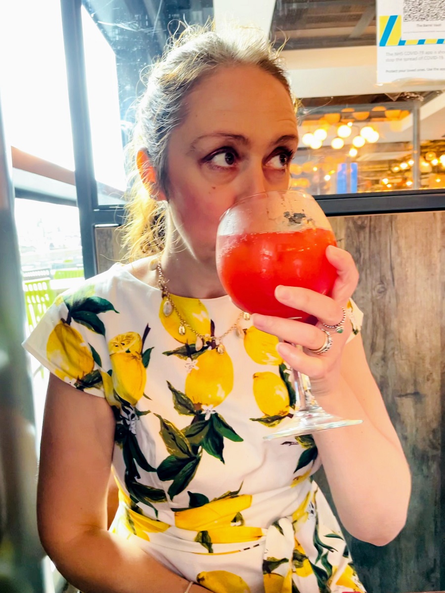 Gin Lovers Christmas Gift Guide: Perfect Picks for the Ultimate G&T Enthusiast. Girls Night In