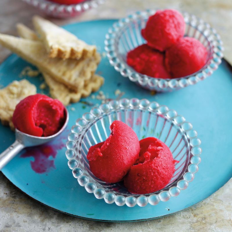 How To Make Raspberry Gin Sorbet With Lavender Thins How To Make Raspberry Gin Sorbet With Lavender Thins