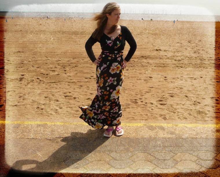 Styling A Flowered Maxi Dress At The Beach 