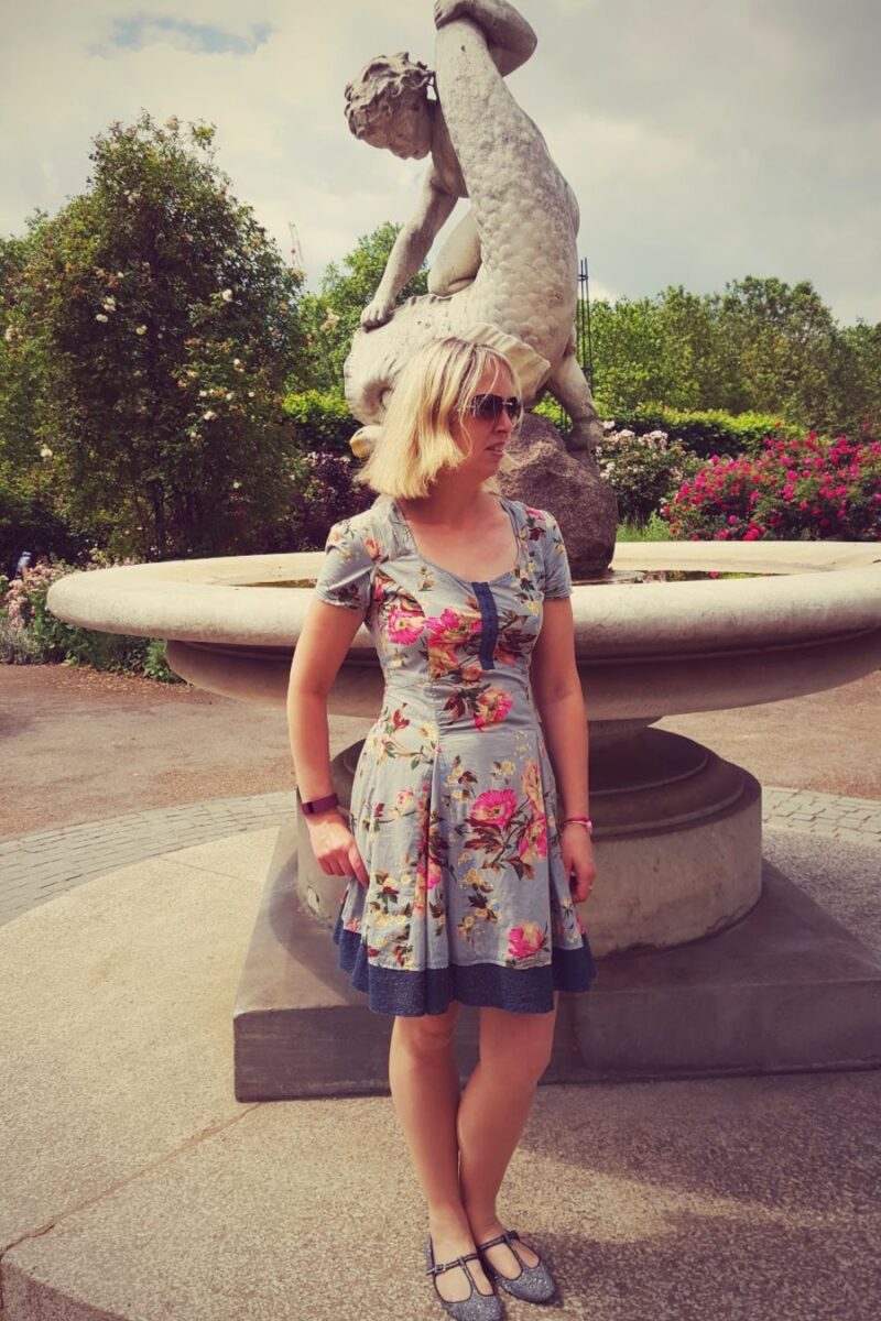 Hyde Park Summer Style: The Flowered Dress That Perfectly Matched London’s Blooming Beauty