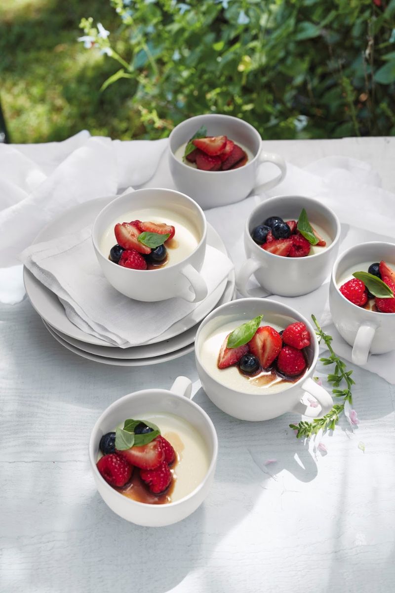How To Make Basil Panna Cotta With Mixed Berries