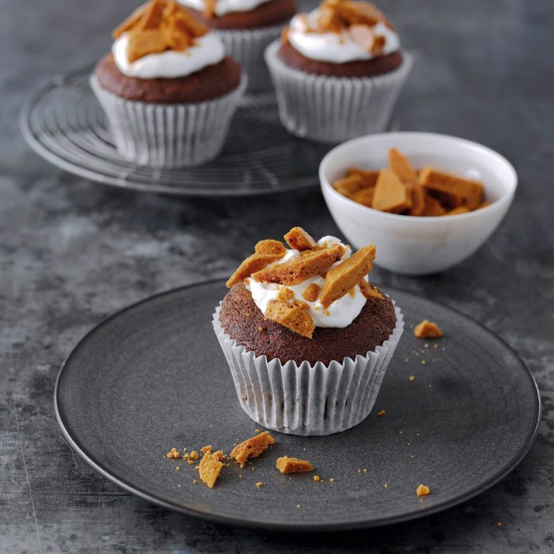 Sticky Ginger Cinder Toffee Buns: Autumn Cupcakes