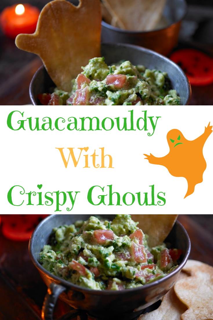 Happy Halloween: Batman Inspire Cut Out Pumpkin. 