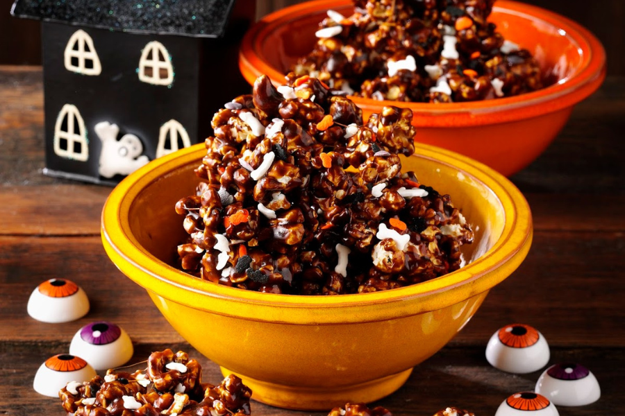 Spooky Popcorn Clusters