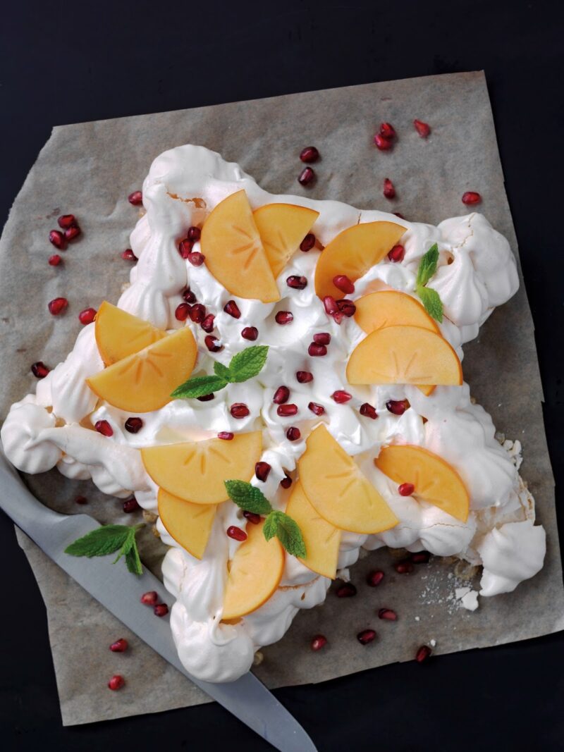 How To Make A Persimon® and Pomegranate Pavlova Star