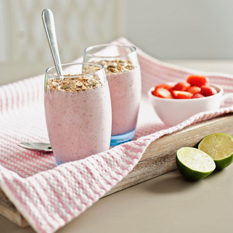 How To Make A Strawberry And Lime Smoothie