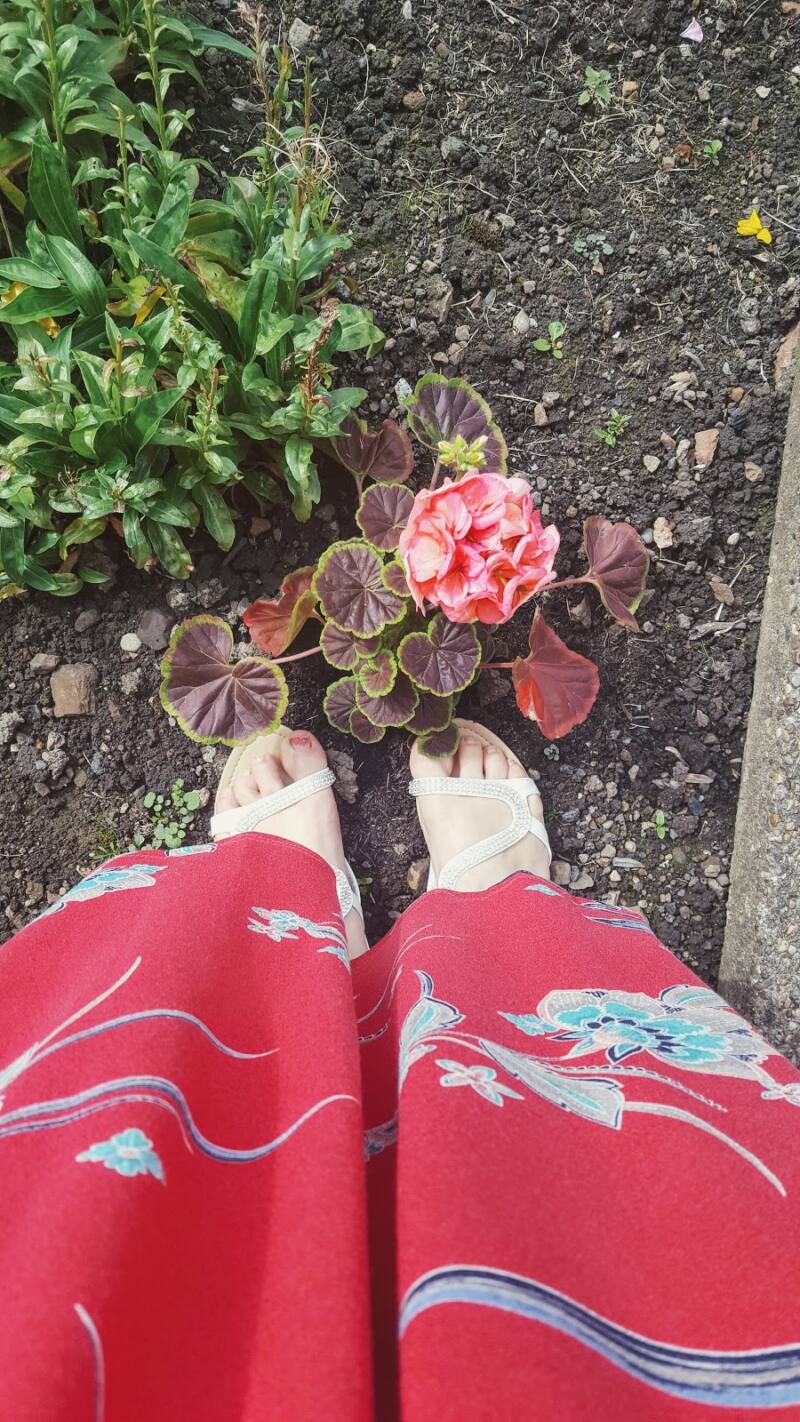 A New Maxi Dress For Summer Sandals