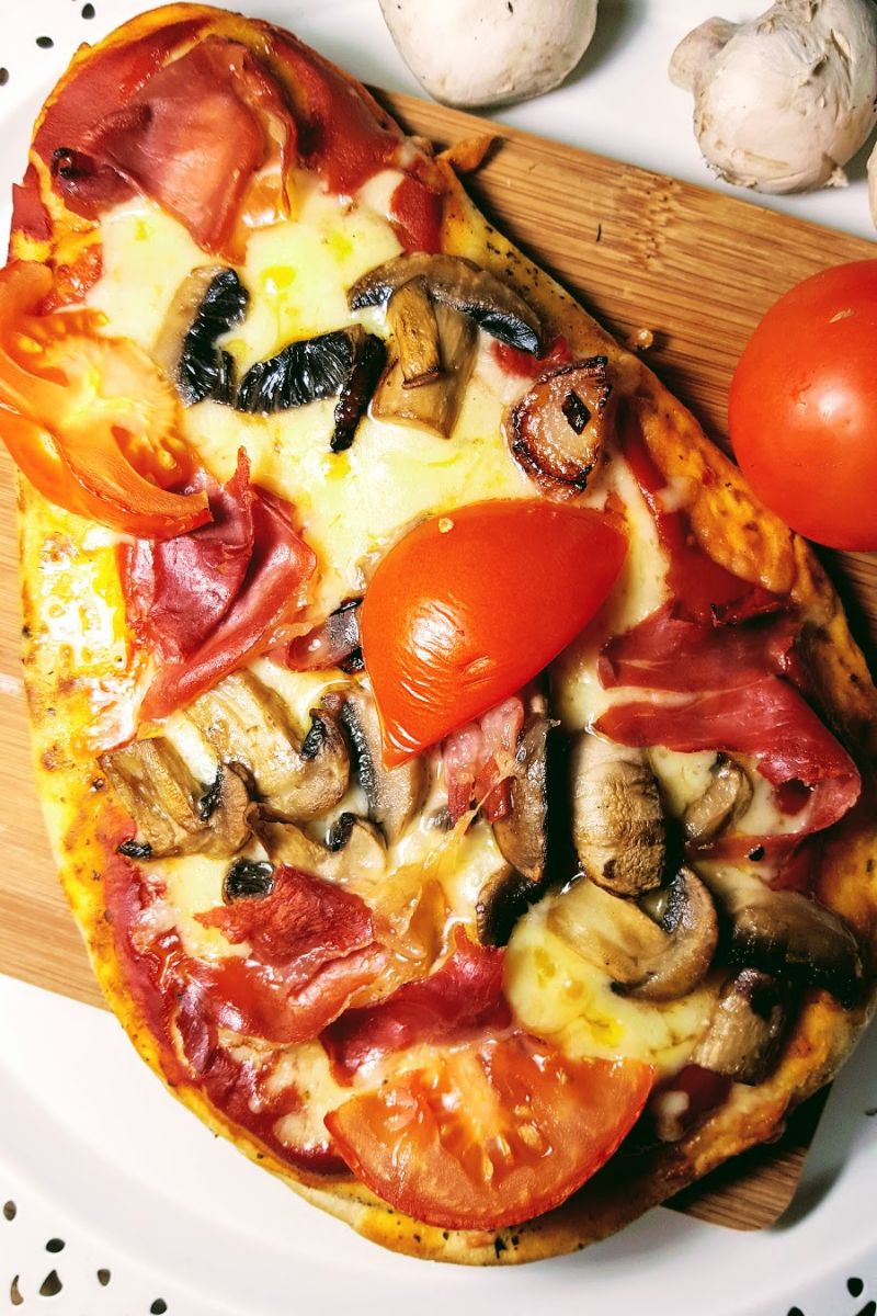 Prosciutto di Parma Ham, Mushroom And Tomato Naan Bread Pizza