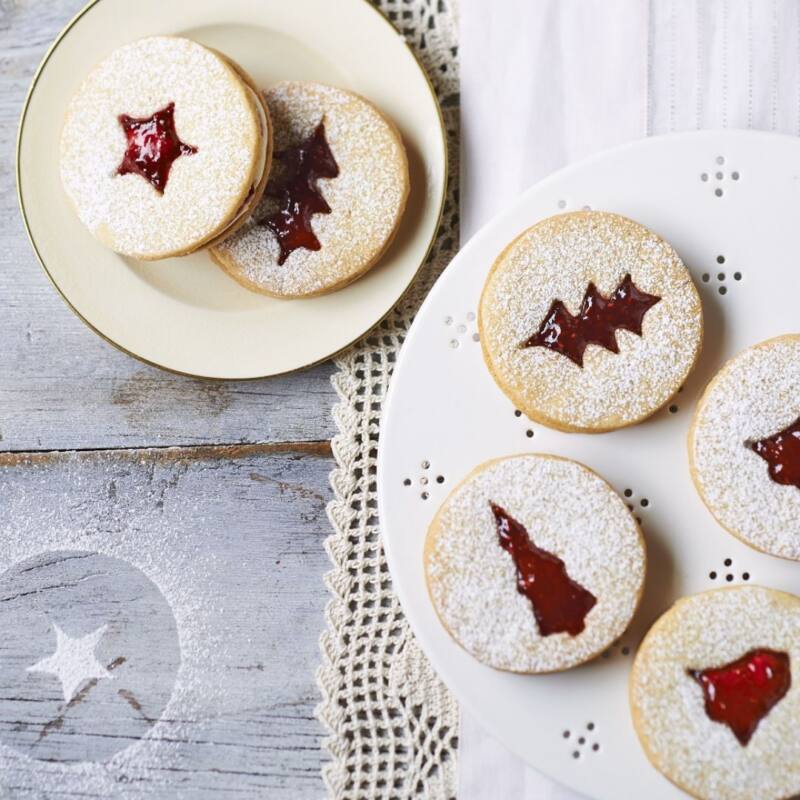 How To Make Edd Kimber's Amaretto Creams