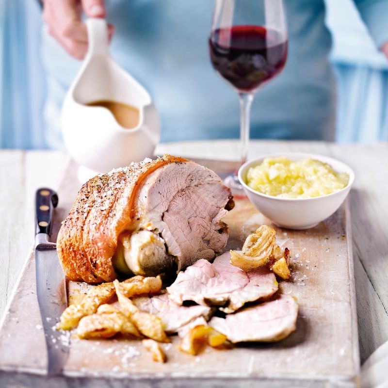 Roast Pork With Perfect Crackling And Apple Sauce Roast Pork With Perfect Crackling And Apple Sauce