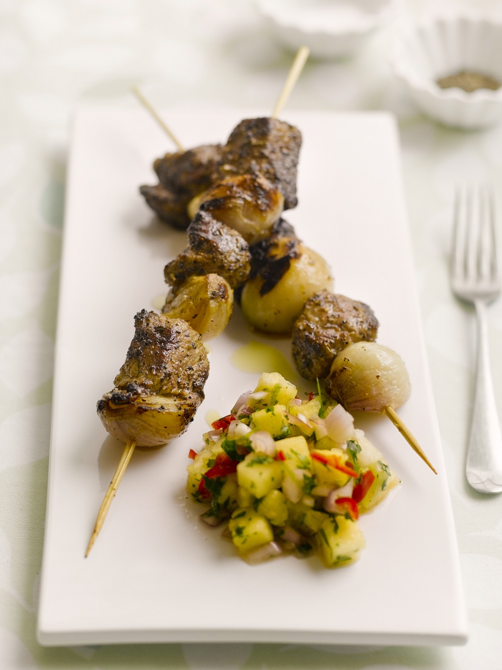 How To Make Jerk Pork And Shallot Skewers With Pineapple Salsa