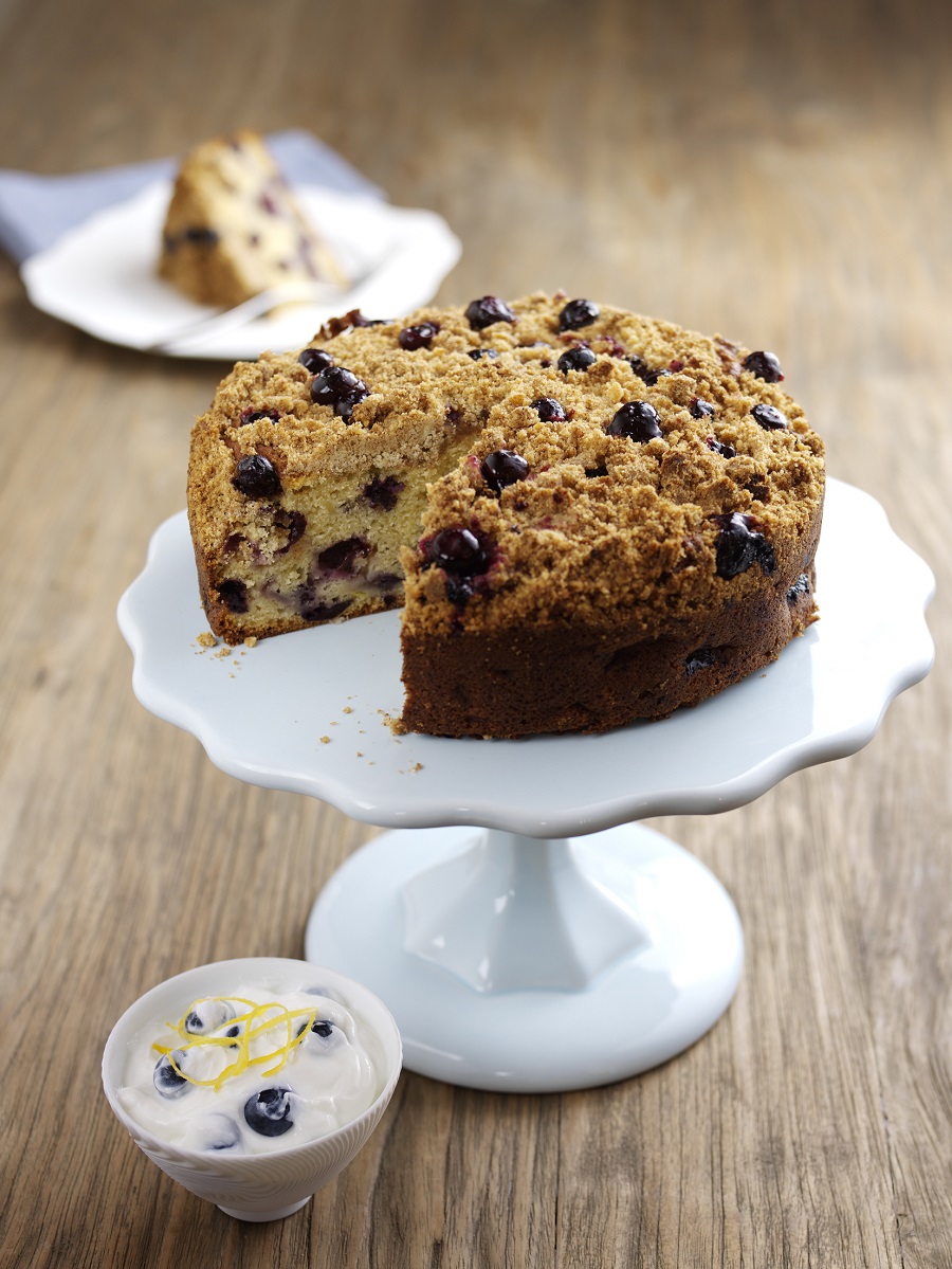 BerryWorld Blueberry And Apple Crumble Cake BerryWorld Blueberry And Apple Crumble Cake