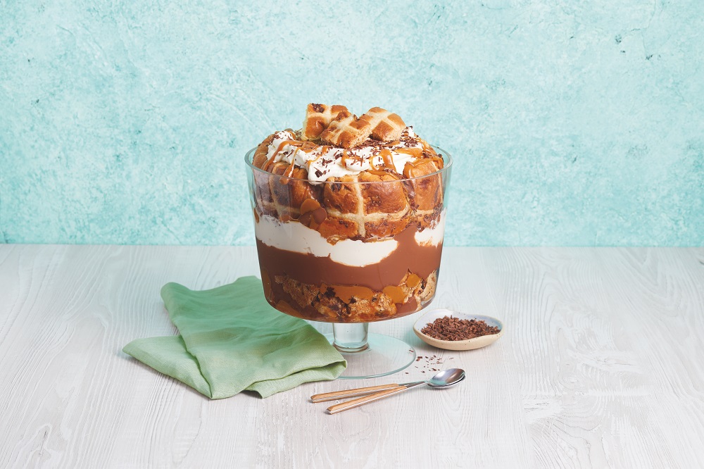 17 Irresistible Christmas Trifle Recipes To Sweeten Your Holidays