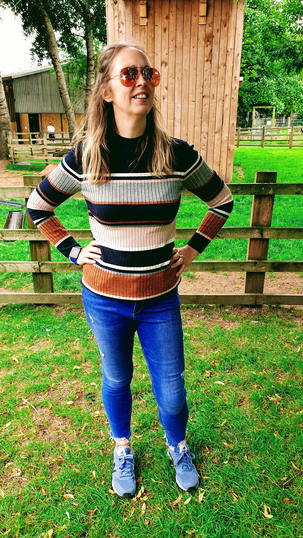 Navy Bronze Pink Sparkly Jumper With Sunglasses