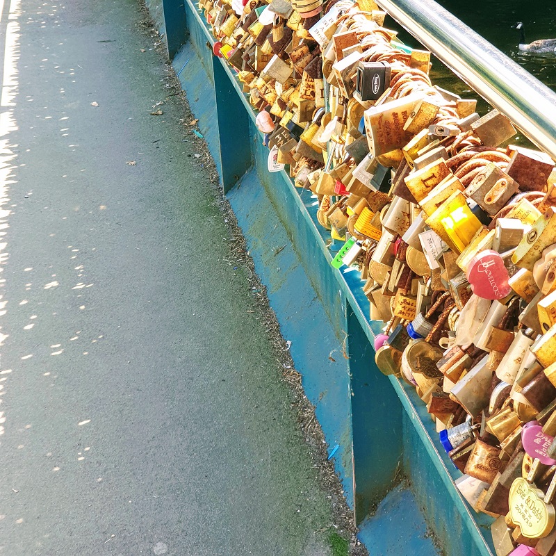 Love locks
