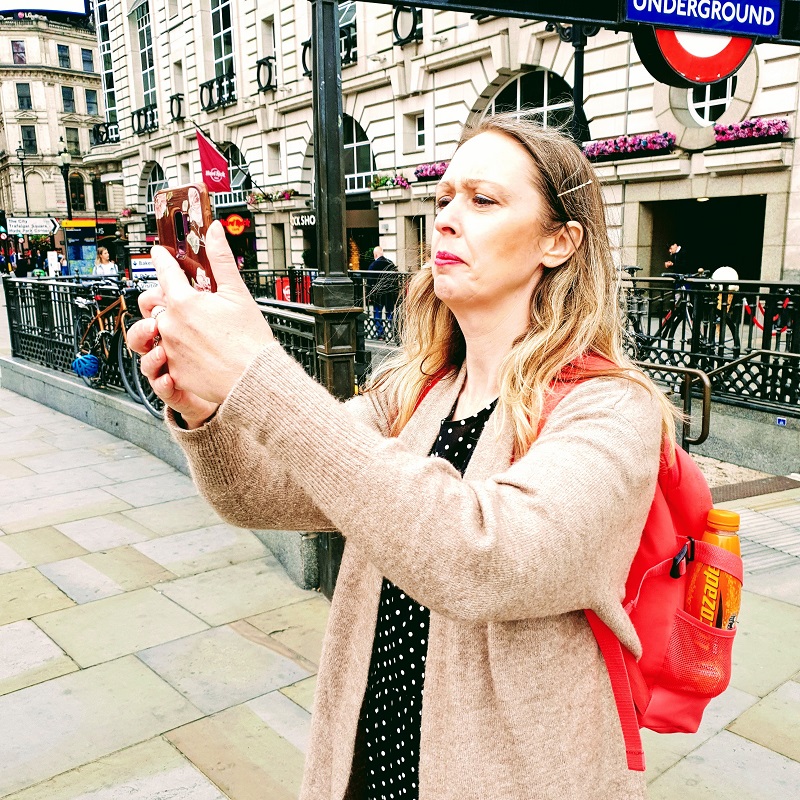 Rush Around London Taking Photos: Over 40 Travel Style Rush Around London Taking Photos: Over 40 Travel Style