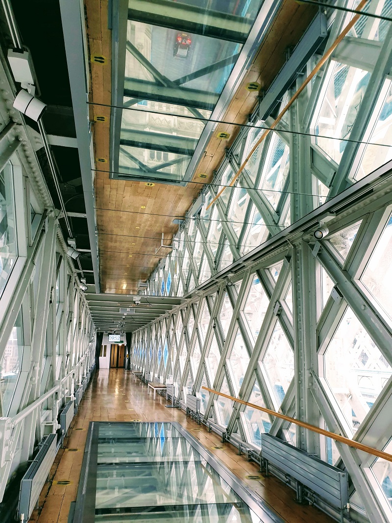 A Walk Over Tower Bridge: Thing's To Do In London