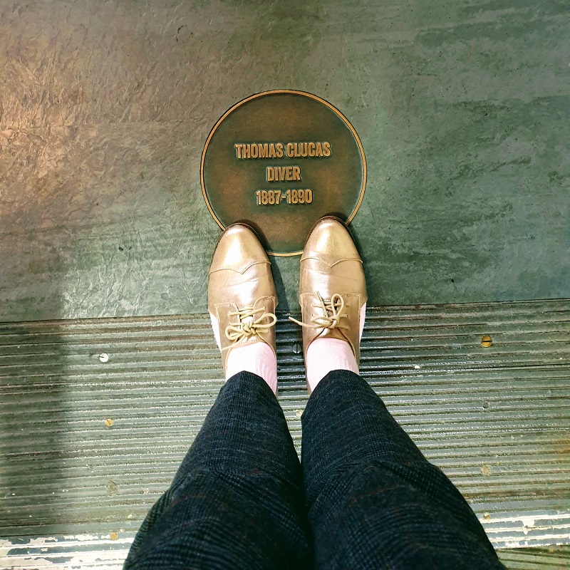 A Walk Over Tower Bridge: Thing's To Do In London