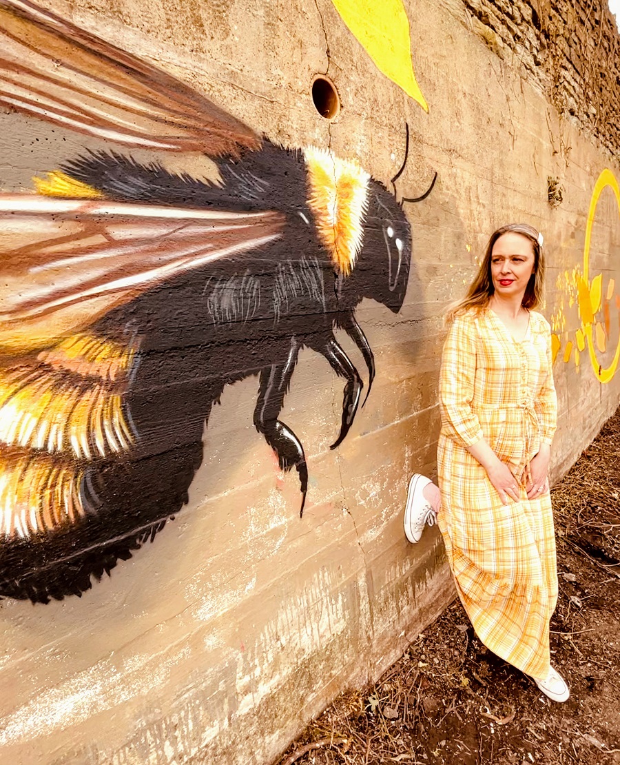 Bee Kind, Bee Honest, Bee Positive, Bee Happy, Bee Grateful, Bee You.