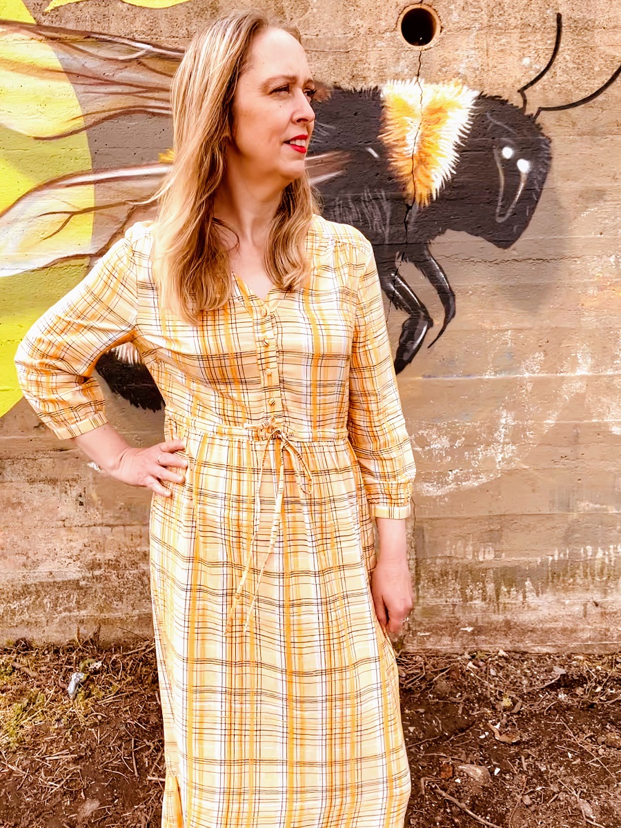 Bee Kind, Bee Honest, Bee Positive, Bee Happy, Bee Grateful, Bee You.