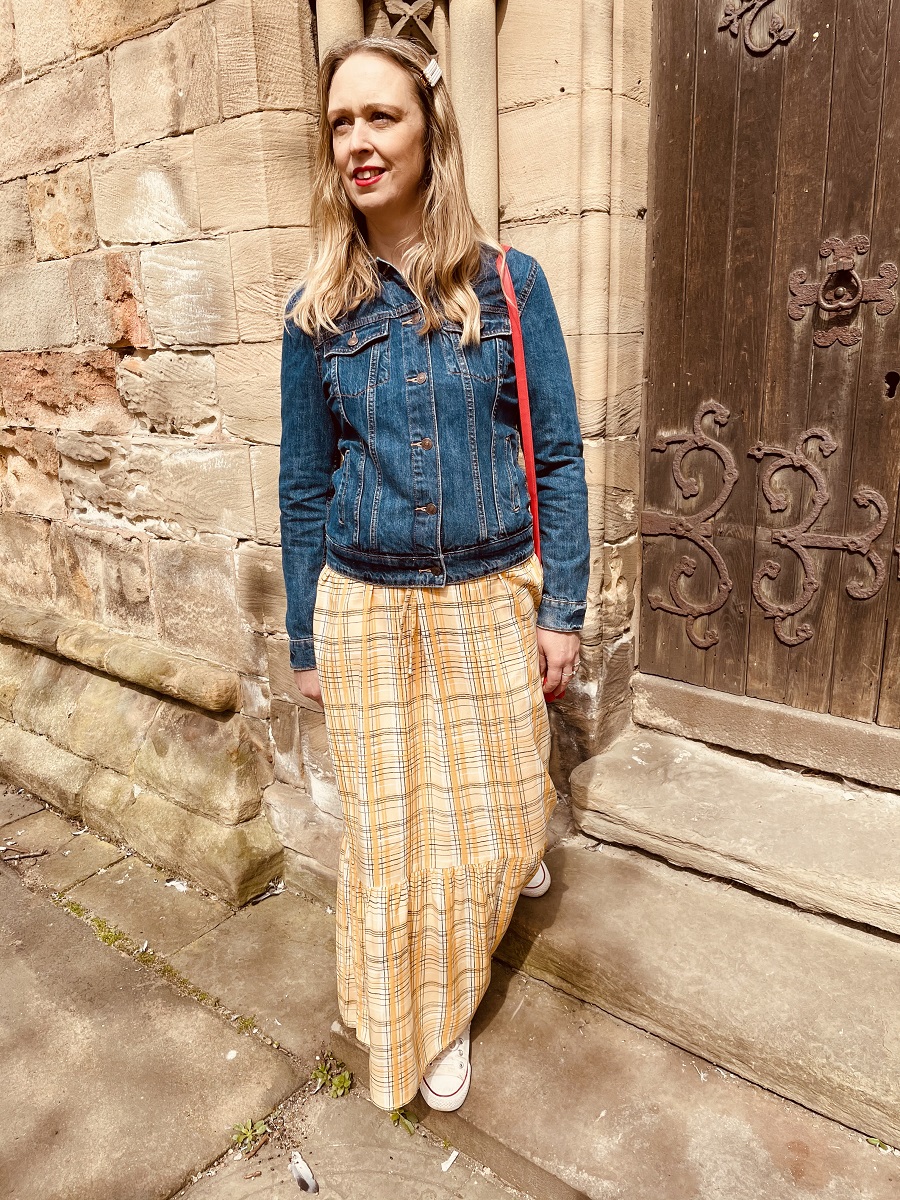 Chesterfield Crooked Spire In Springtime: Over 40 Style Chesterfield Crooked Spire In Springtime: Over 40 Style