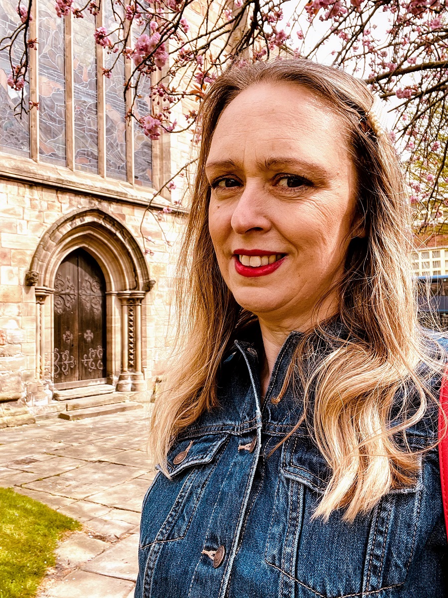 Chesterfield Crooked Spire In Springtime: Over 40 Style Chesterfield Crooked Spire In Springtime: Over 40 Style