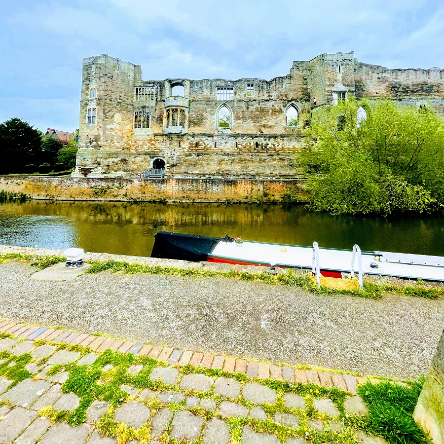 Newark Castle And A Trip To The Charity Shops Newark Castle And A Trip To The Charity Shops