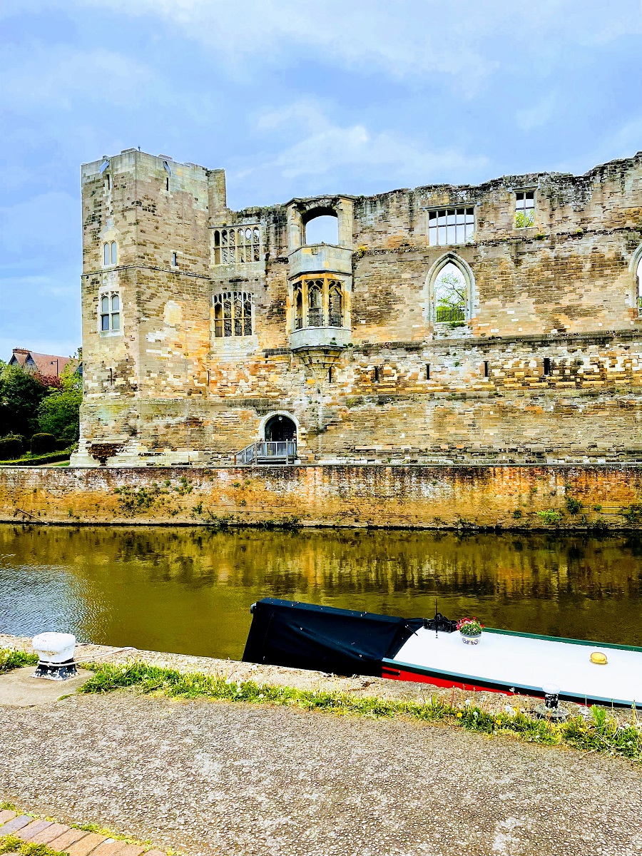 Newark Castle And A Trip To The Charity Shops Newark Castle And A Trip To The Charity Shops