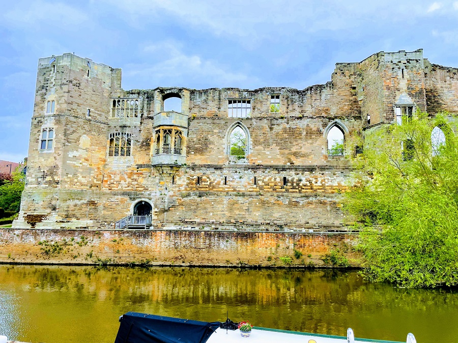 Newark Castle And A Trip To The Charity Shops Newark Castle And A Trip To The Charity Shops