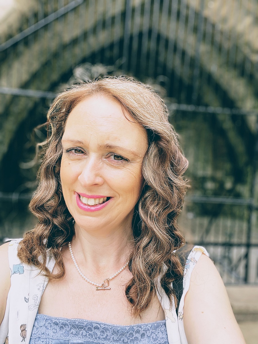 Nottingham Castle And The Robin Hood Statue 