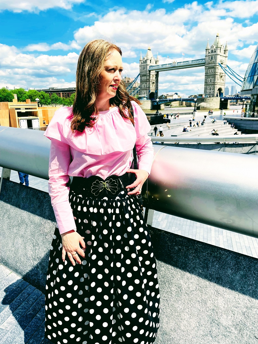28 Polka Dot Outfit Ideas That Prove This Print Never Goes Out Of Style