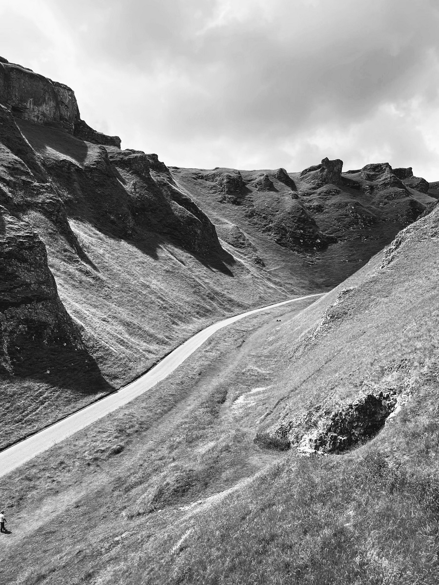 A Walk Up Mam Tor From Castleton In The Peak District Winnats Pass