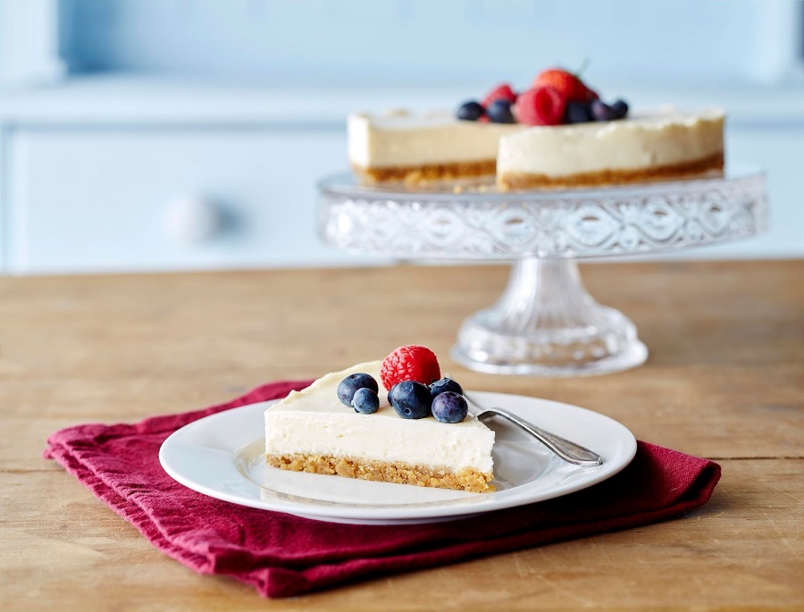 33 Cheesecake Recipes For Afternoon Tea Gluten Free Vanilla Cheesecake Topped With Berries