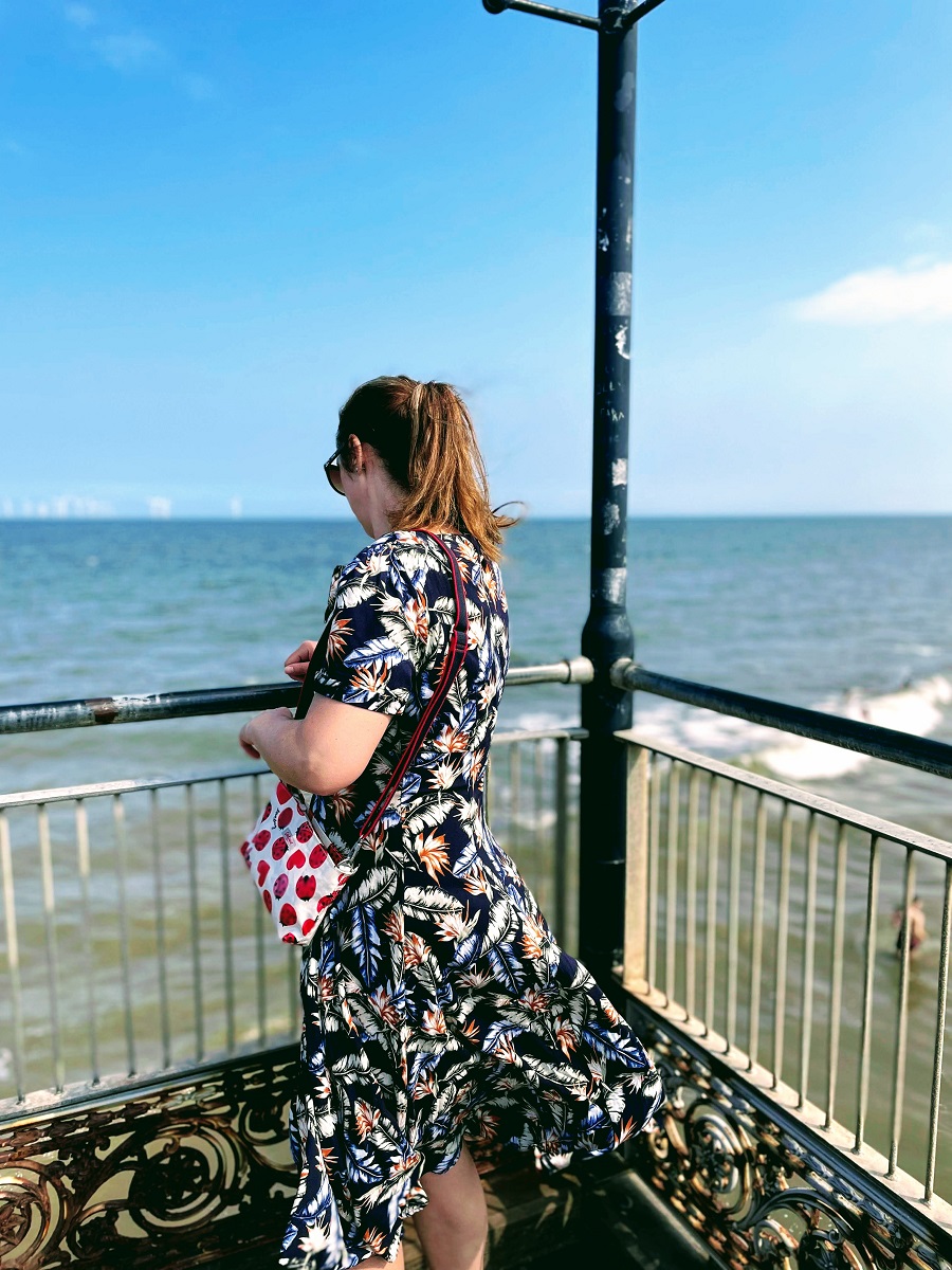 I Never Look Back Darling, It Distracts From The Now