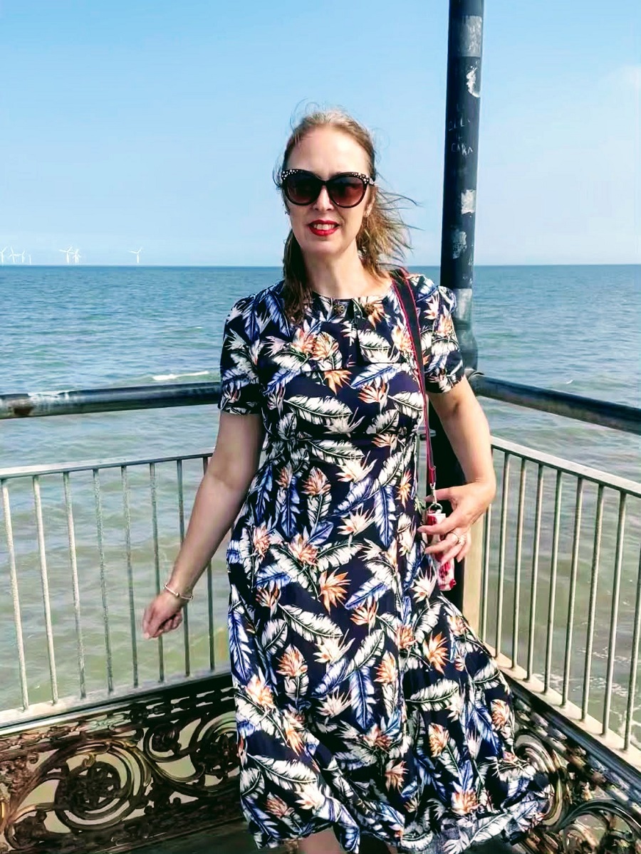 I Never Look Back Darling, It Distracts From The Now