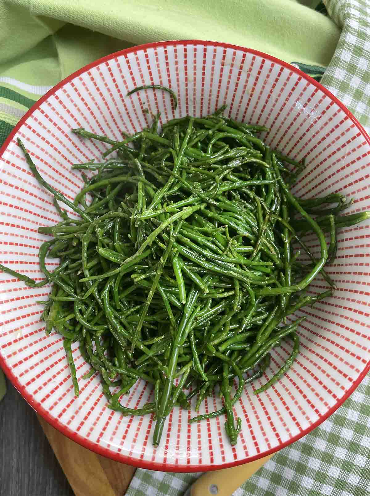 how to cook samphire in a bowl.