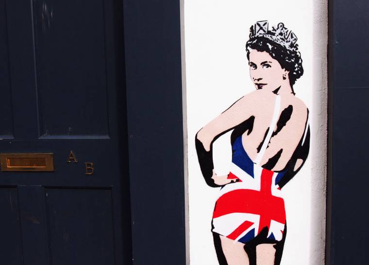 The Queen: Blue Mondays & London Street Art