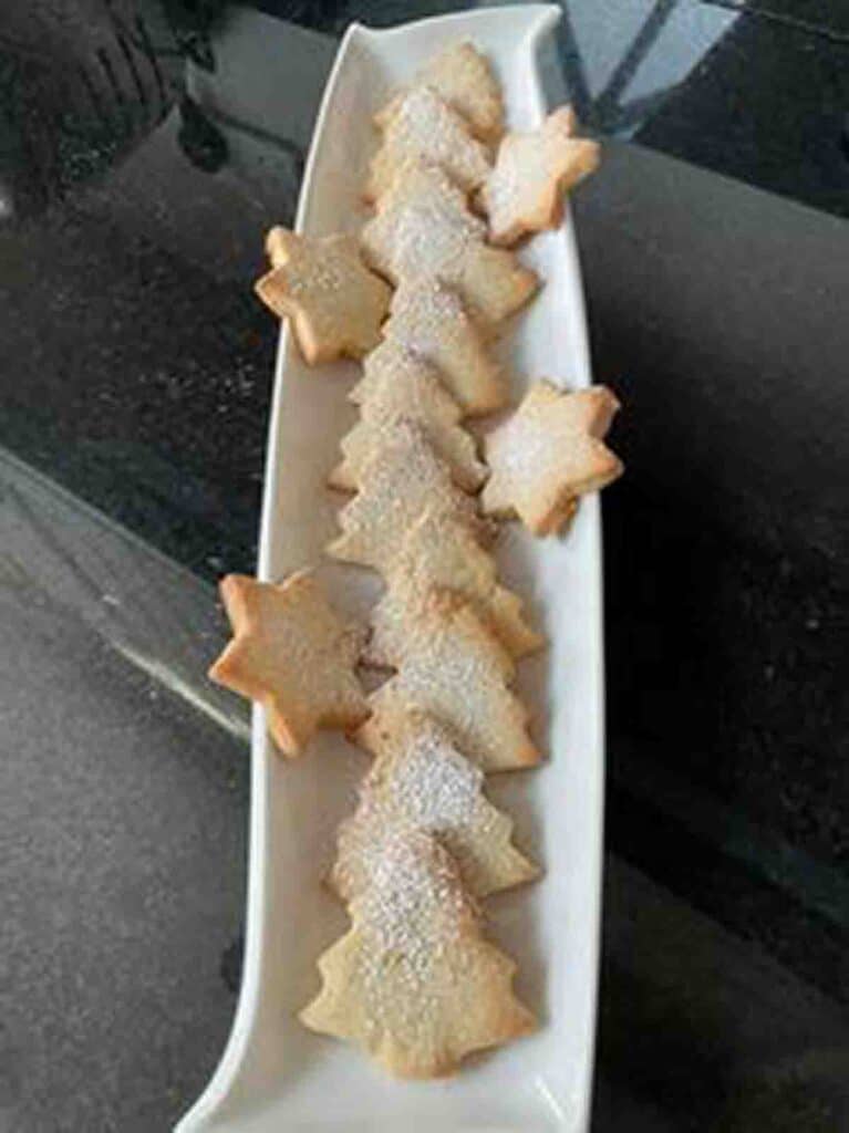 biscuits in a row on a plate.