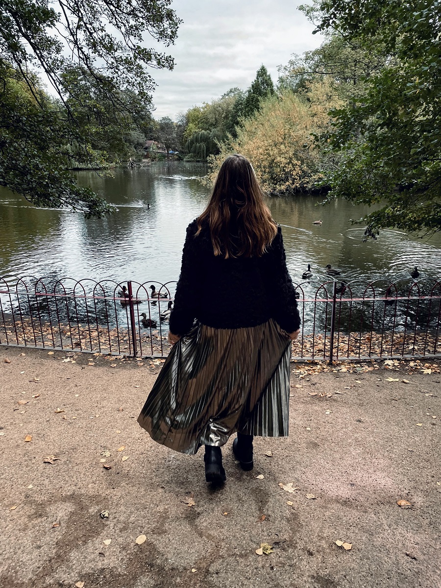 Cosy Season Is Here: Faux Fur Jacket And Boot On