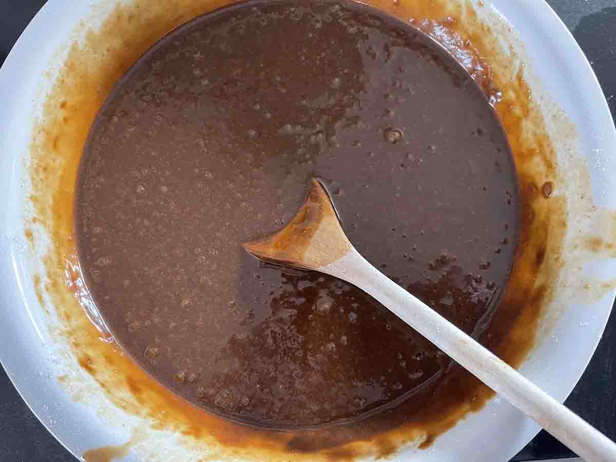 cake batter ready to go into tin.