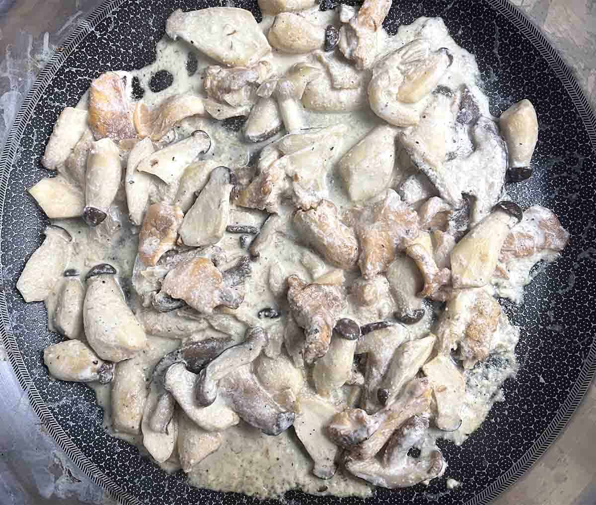 pan with cream mixed through and ready to serve.