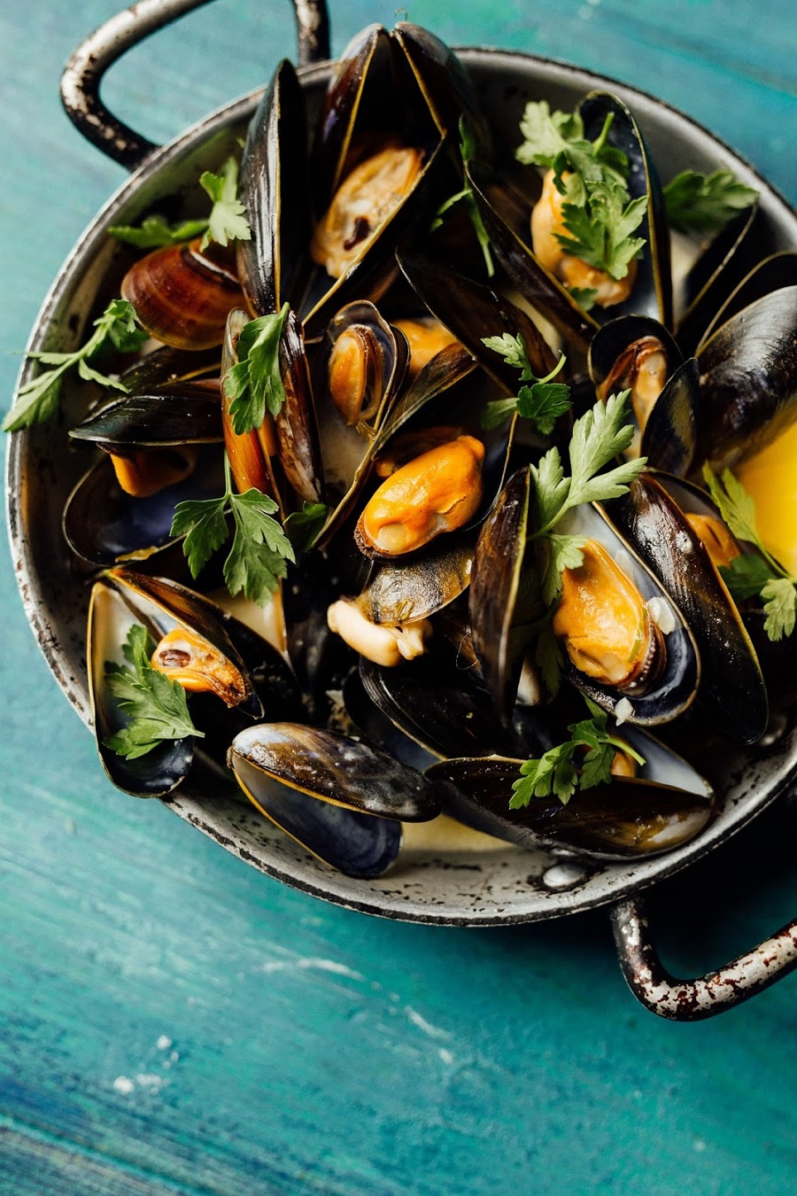 How To Make Bill’s Restaurants Speedy Mussels