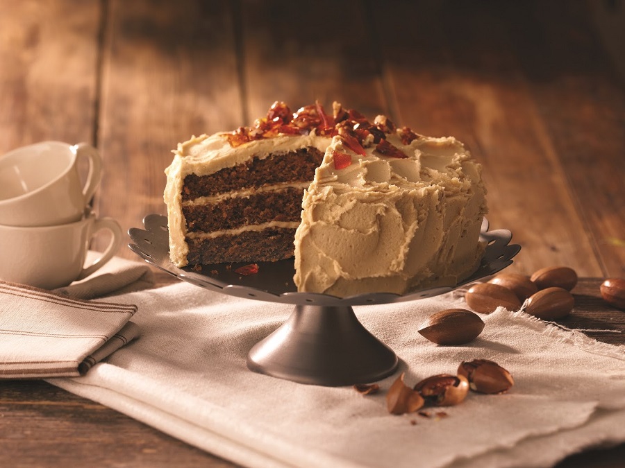 Pecan And Caramel Cake: Father's Day Treat