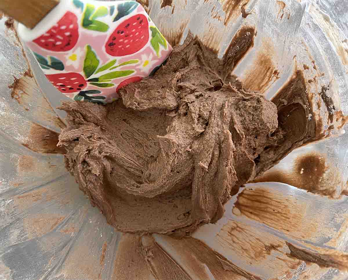 icing in a bowl.