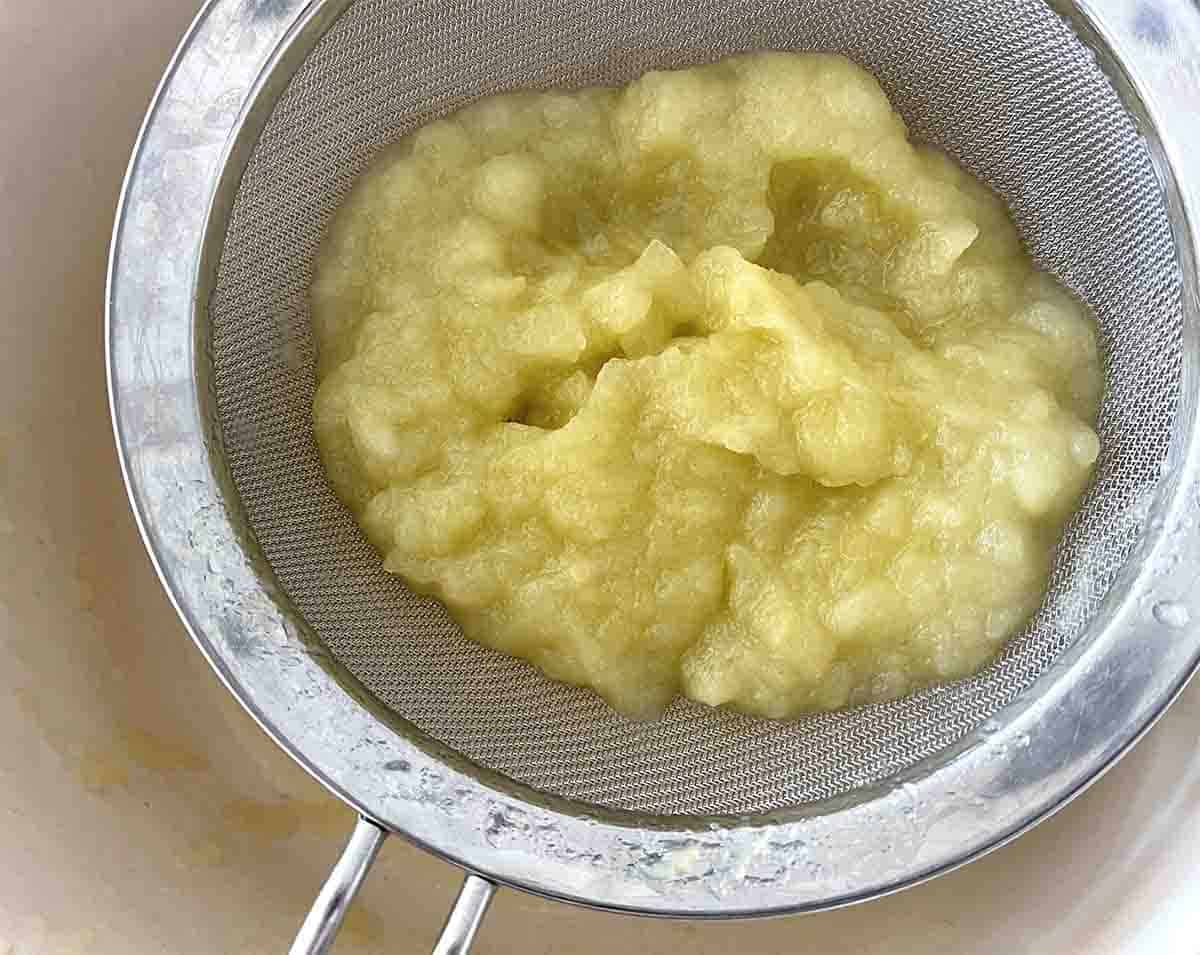 apples in a sieve.