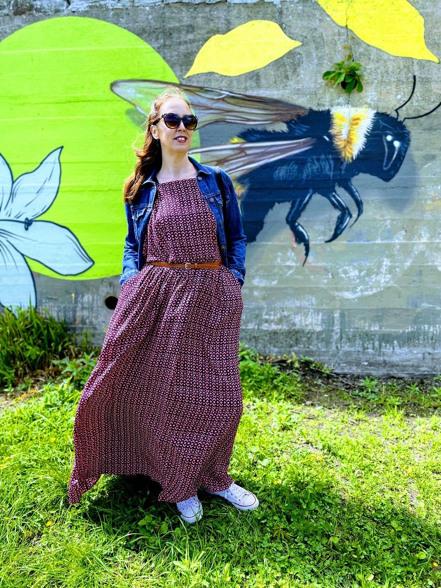 The Flower Doesn't Dream Of The Bee. The Flower Blossoms And The Bee Comes How To Style A Maxi Dress